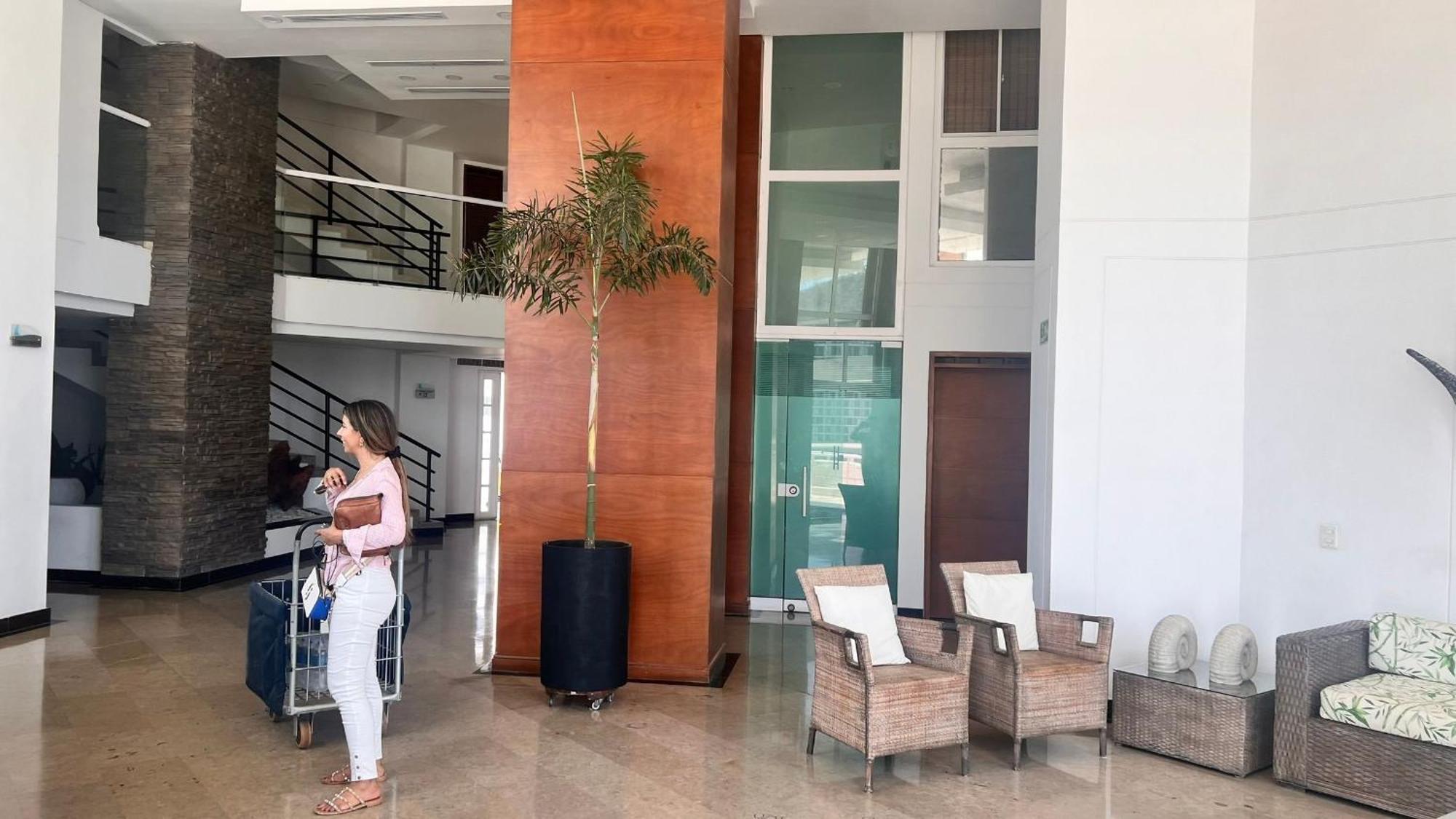 Edificio Areia En Pozos Colorados, Apto 2 2 Banos * Santa Marta (Magdalena)